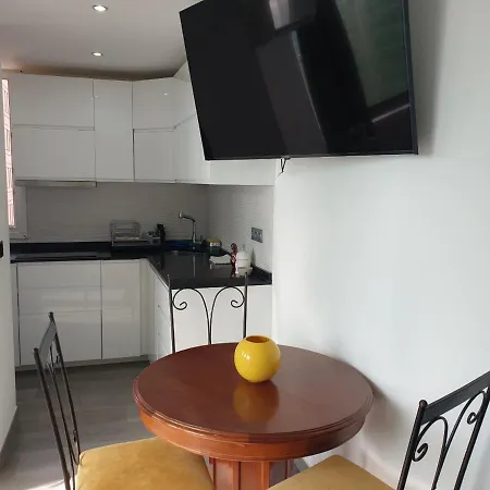 Apartament Palmeras アパート フエンヒロラ