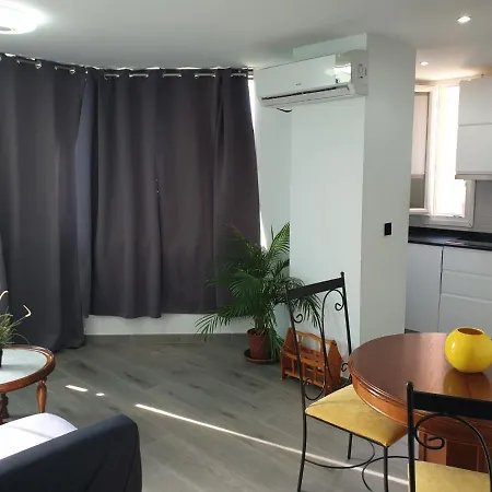 Apartament Palmeras アパート *